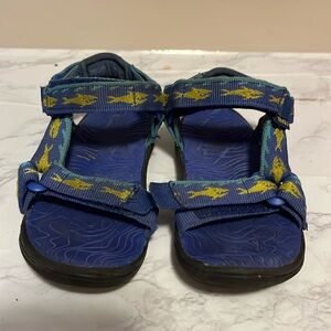 Boys teva sandal